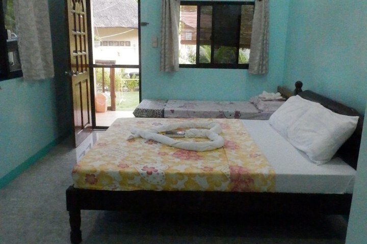 Room 5 of 63