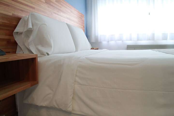 Room 28 of 102