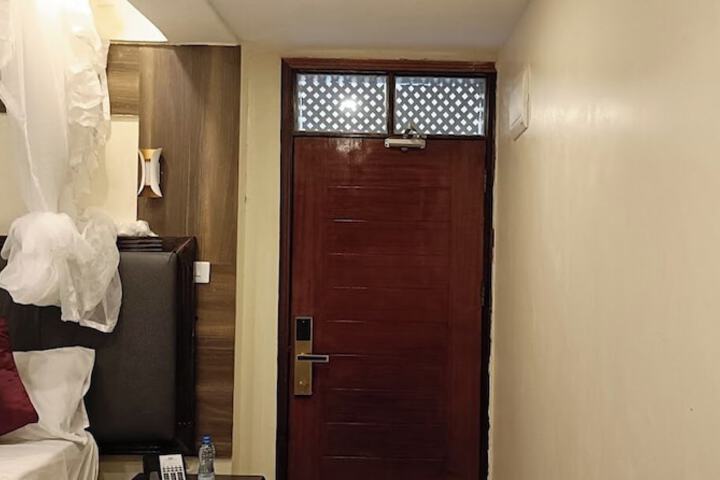 Room 7 of 41