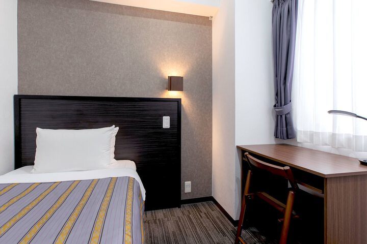 Room 5 of 39