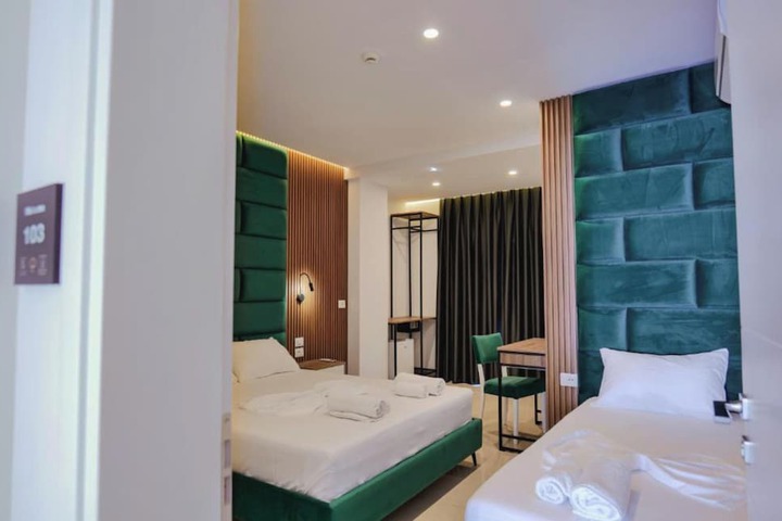 Room 31 of 68