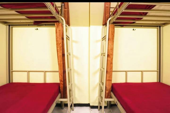 Room 11 of 24