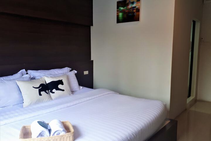 Room 16 of 39