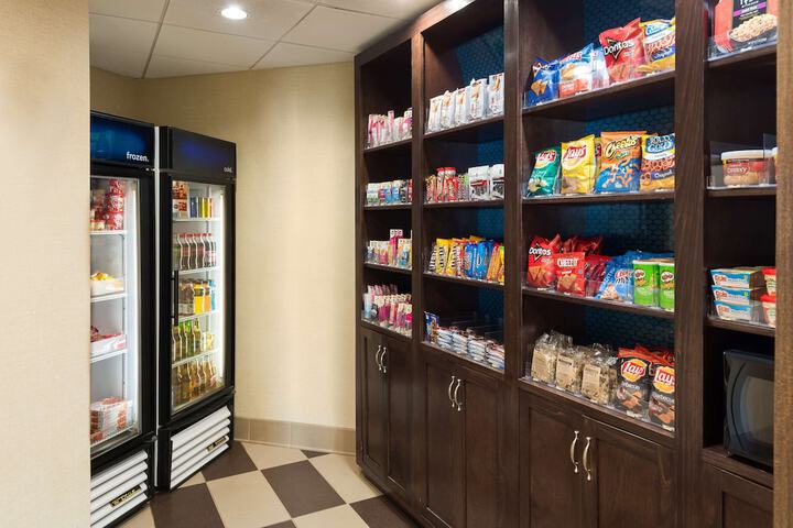 Snack bar