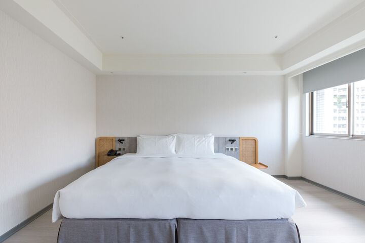 Room 19 of 50