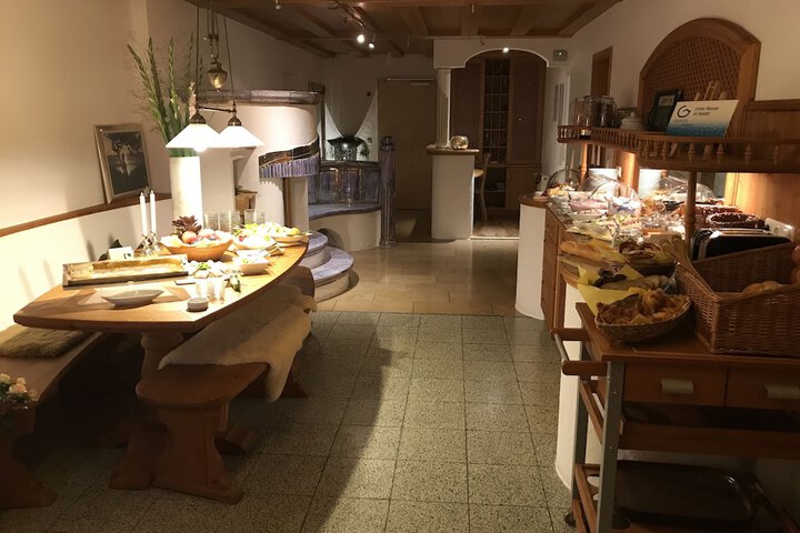 Breakfast/Coffee Service 182 of 221