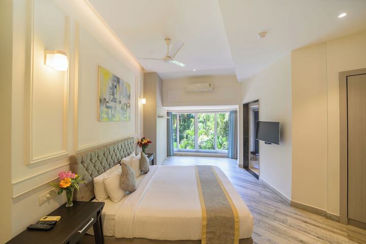 Room 18 of 68