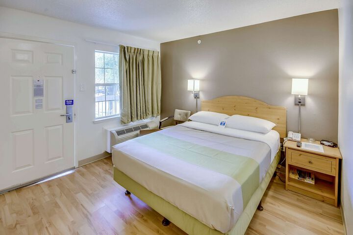 Room 5 of 34