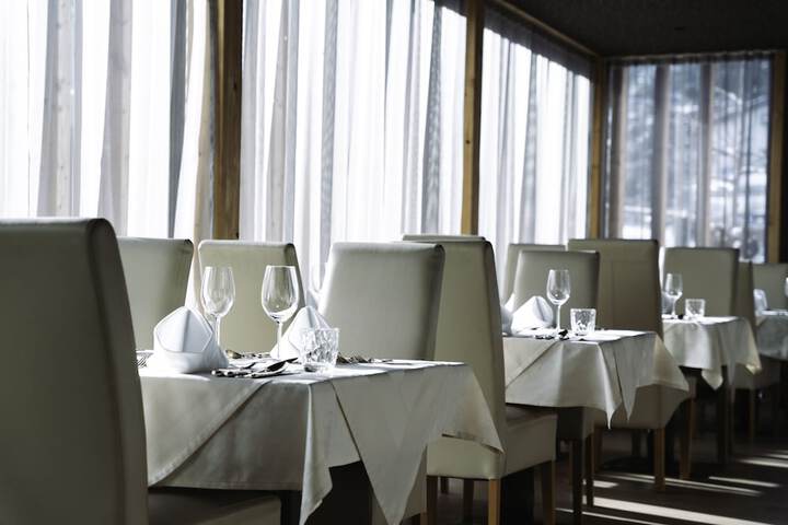 Dining 72 of 84