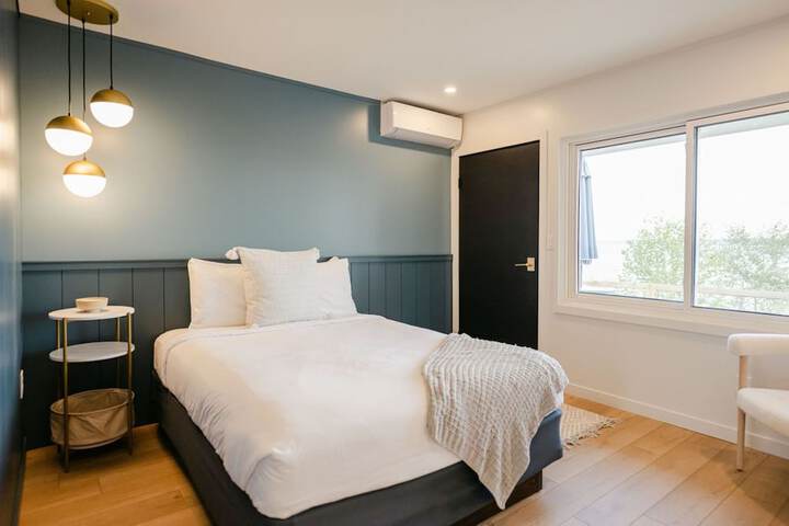 Room 120 of 510