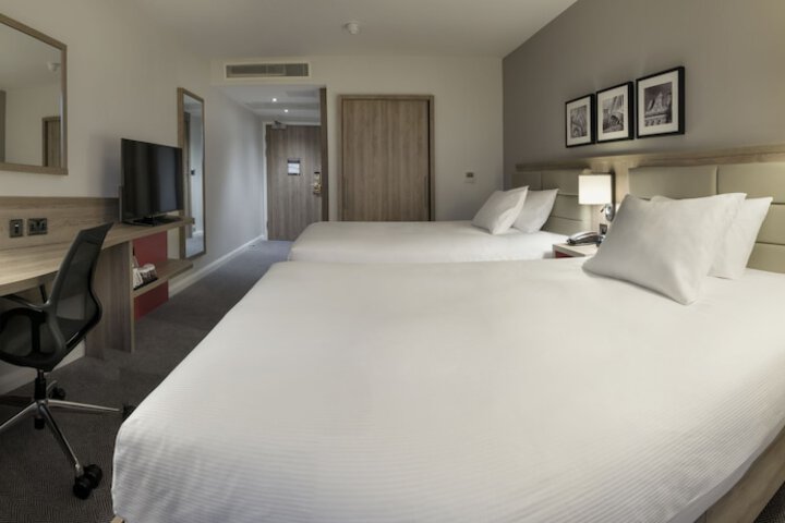 Room 7 of 70