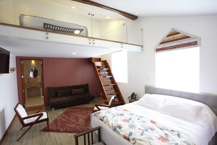 Room 6 of 74