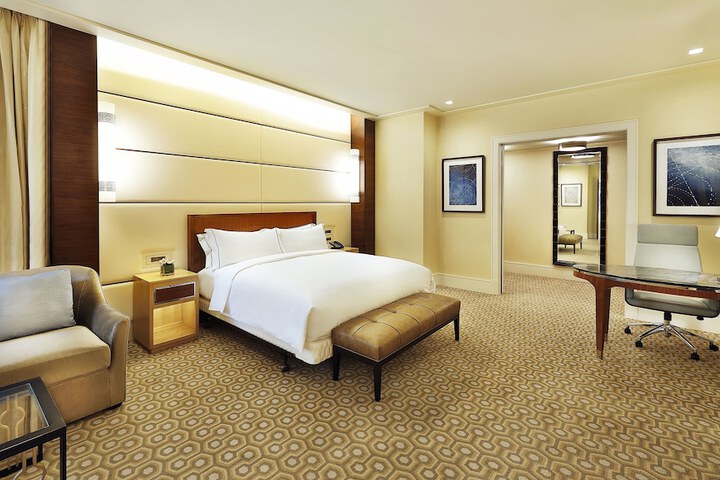 Room 14 of 91