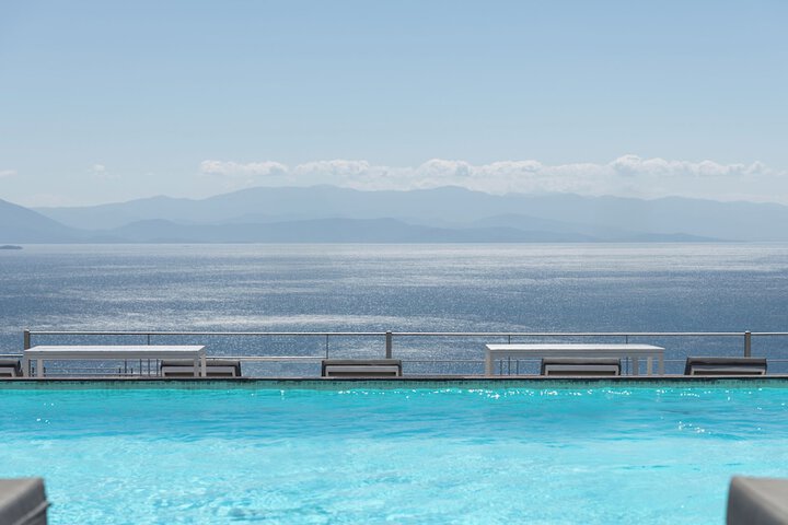 Pools & Facilities