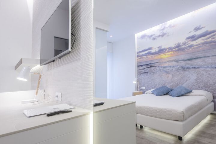Room 15 of 155
