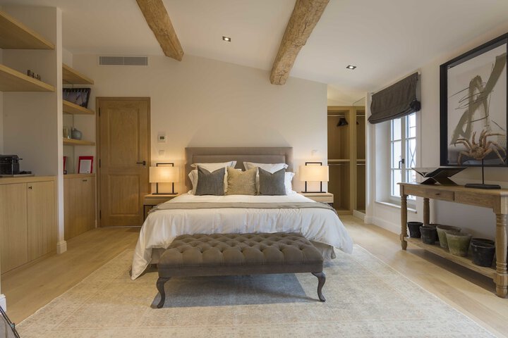 Room 40 of 62