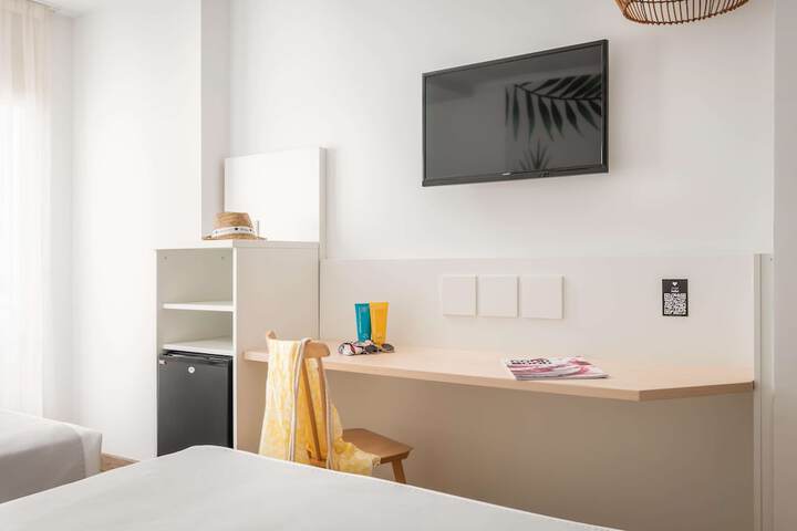 Room 25 of 117