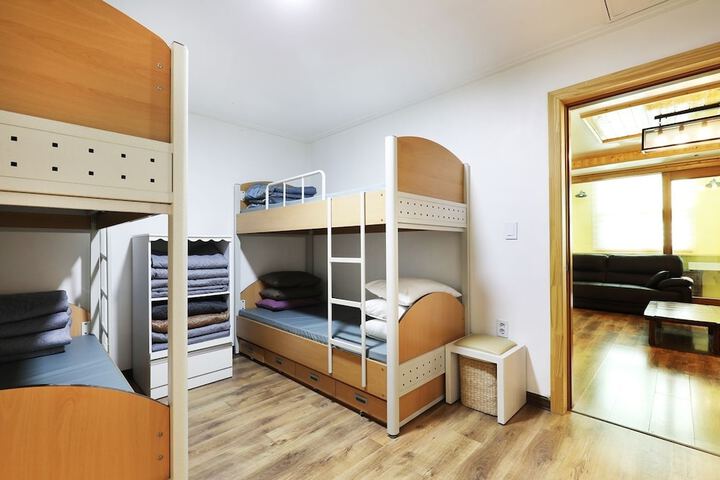 Room 73 of 111