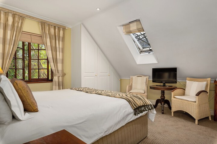 Room 8 of 42