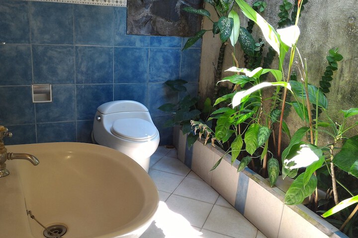 Room 14 of 25
