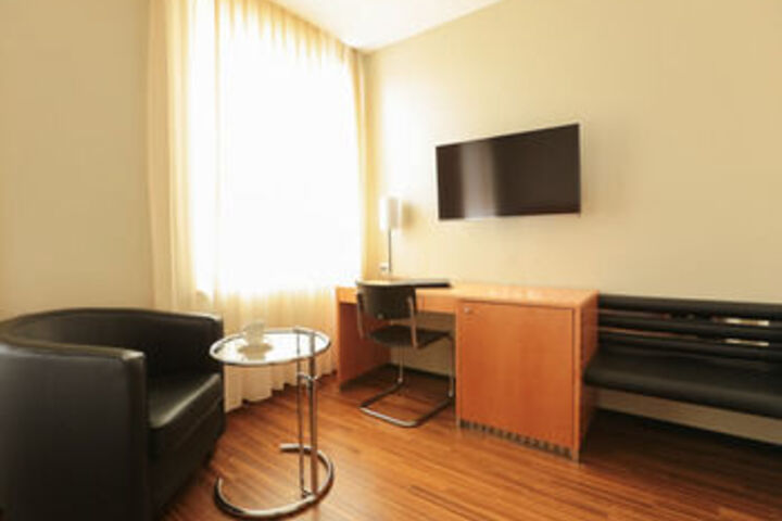 Room 7 of 22