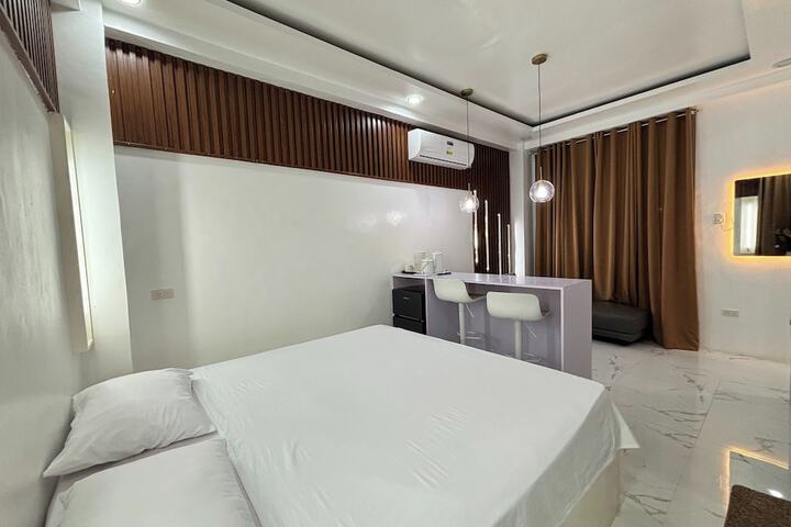 Room 7 of 20