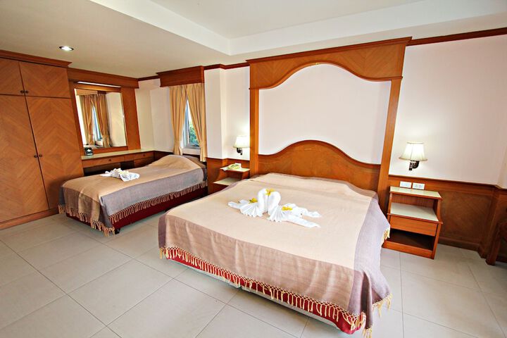 Room 9 of 51