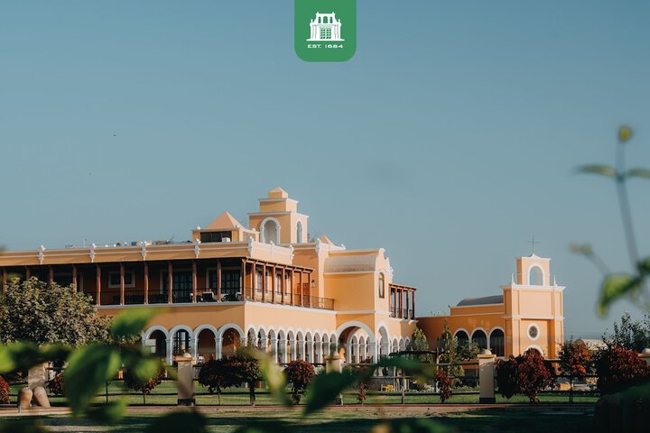 Photo of Hotel & Hacienda La Caravedo