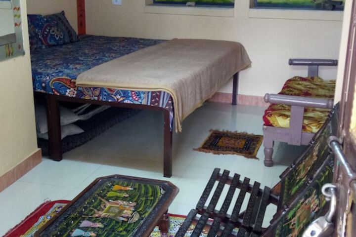 Room 16 of 29