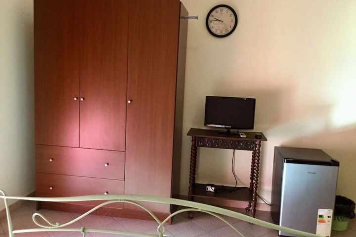 Room 18 of 19