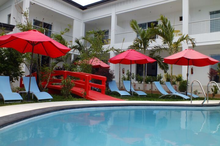 Pool 40 of 58