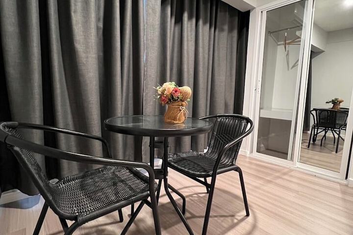 Room 50 of 93
