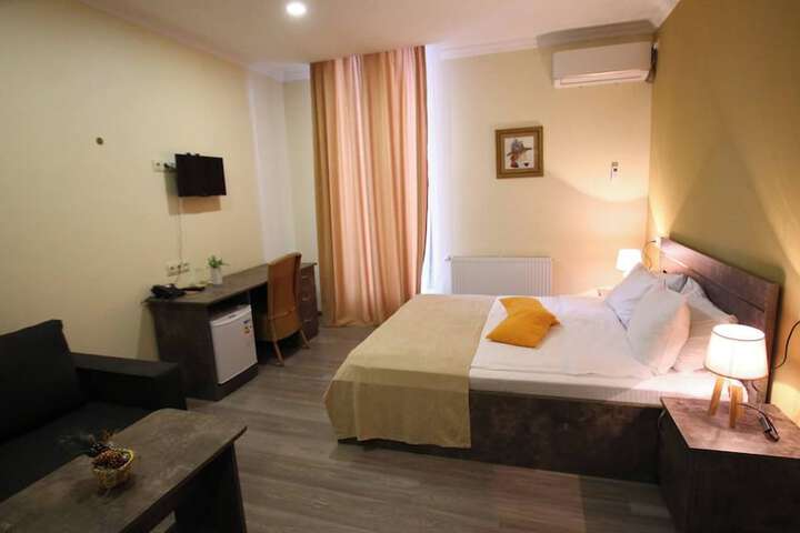 Room 63 of 86