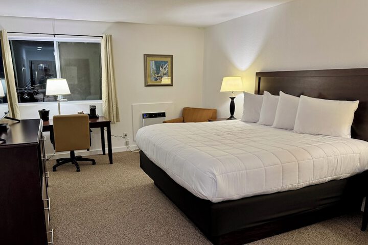 Room 8 of 39