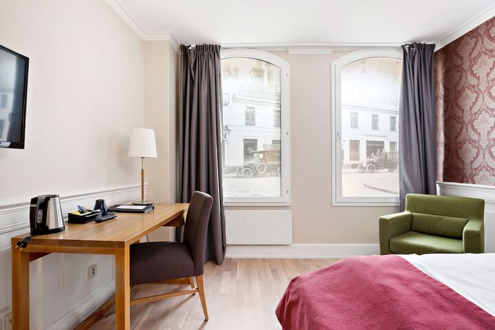 Room 21 of 62