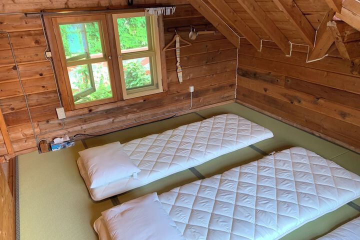 Room 9 of 48