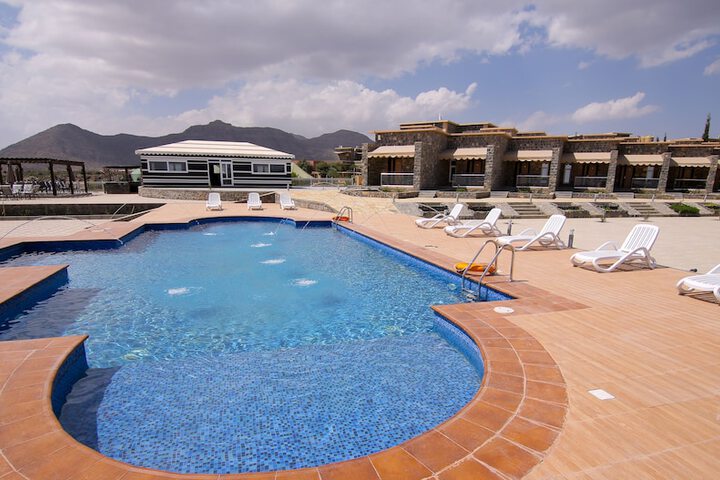 Pool 20 of 49