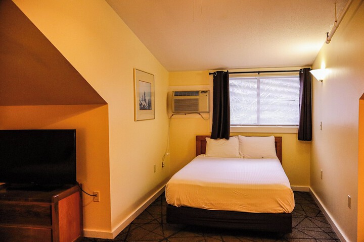 Room 19 of 69