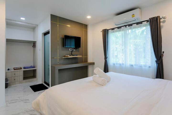 Room 36 of 154