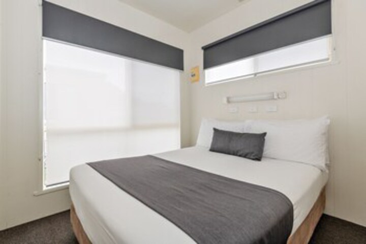 Room 42 of 64