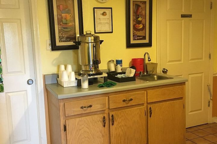 Breakfast/Coffee Service 11 of 16