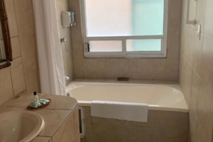 Room 44 of 80