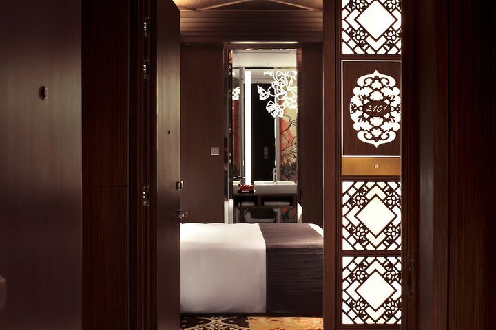 Room 11 of 25