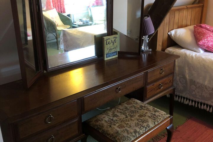 Room 25 of 29