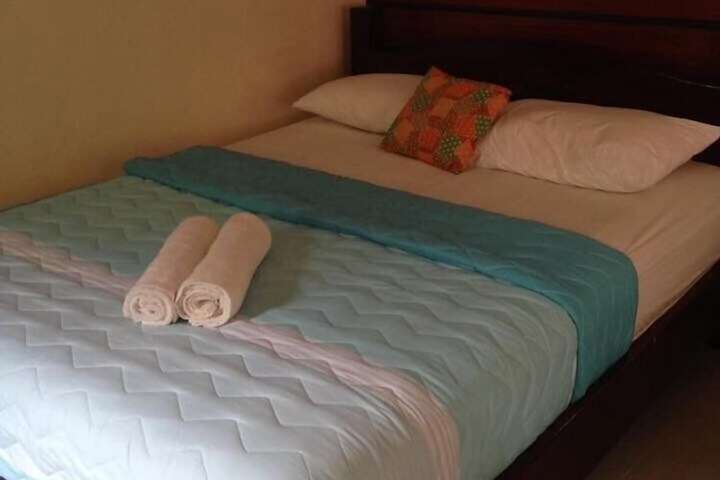 Room 5 of 73