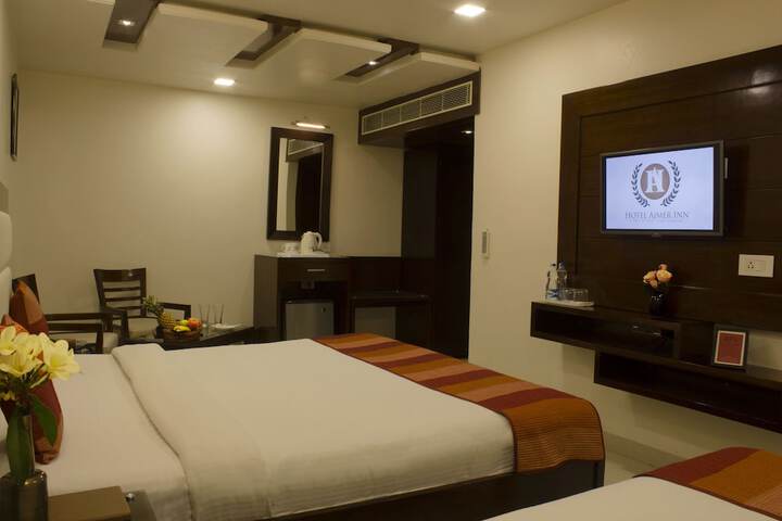 Room 21 of 33