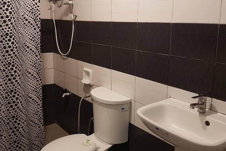 Room 14 of 17