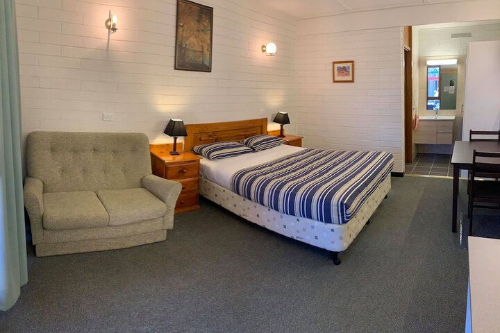 Room 5 of 54