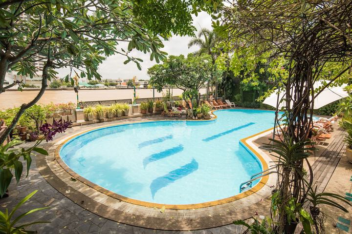 Pool 42 of 58