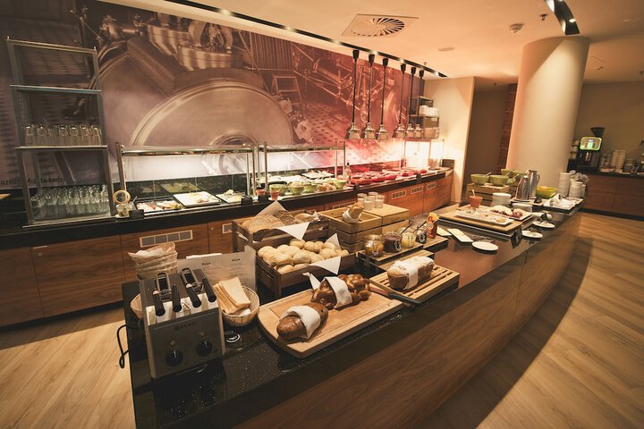 Breakfast/Coffee Service 59 of 91